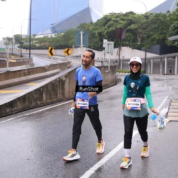 Runner Photo 7932423