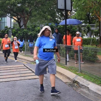 Runner Photo 7932434