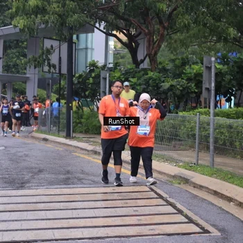 Runner Photo 7932447