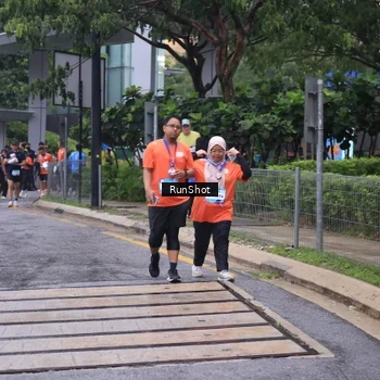 Runner Photo 7932449