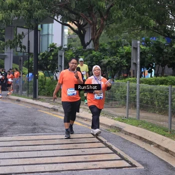 Runner Photo 7932455