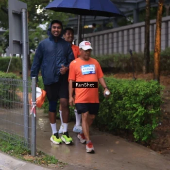 Runner Photo 7932473