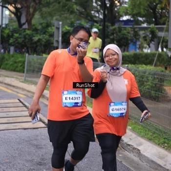 Runner Photo 7932493