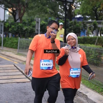 Runner Photo 7932497