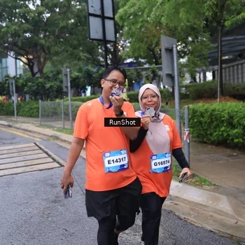 Runner Photo 7932503