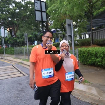Runner Photo 7932504