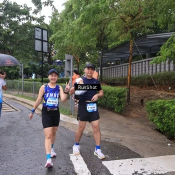 Runner Photo 7932536