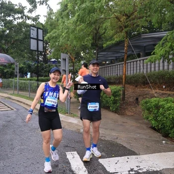 Runner Photo 7932540