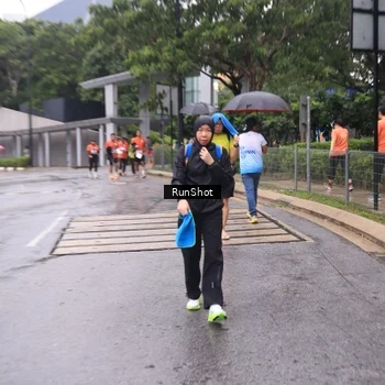 Runner Photo 7932564