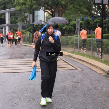 Runner Photo 7932568