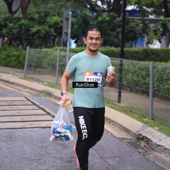 Runner Photo 7932610