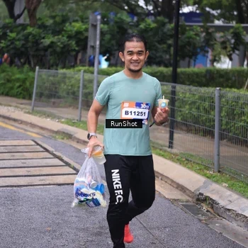 Runner Photo 7932612