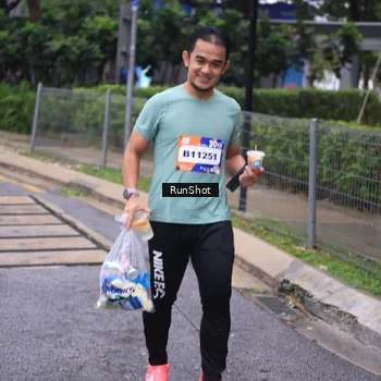 Runner Photo 7932613
