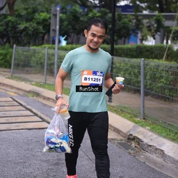 Runner Photo 7932617