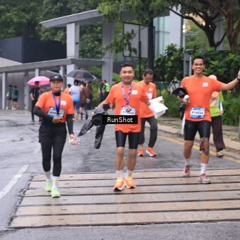 Runner Photo 7932634