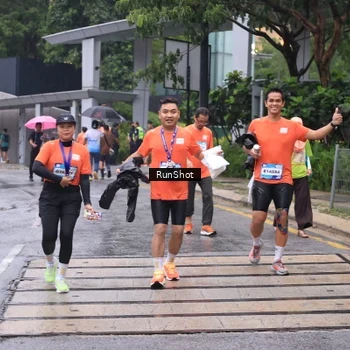 Runner Photo 7932635
