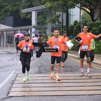Runner Photo 7932644