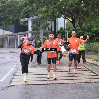 Runner Photo 7932646
