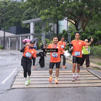 Runner Photo 7932647