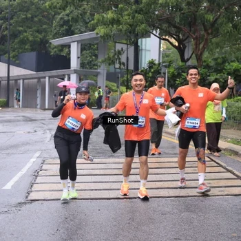Runner Photo 7932650