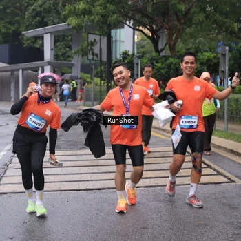 Runner Photo 7932655