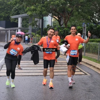 Runner Photo 7932658