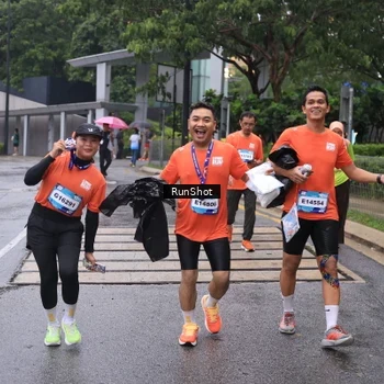 Runner Photo 7932664