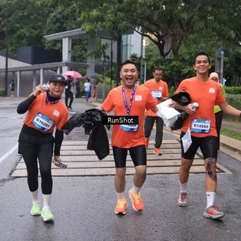 Runner Photo 7932665