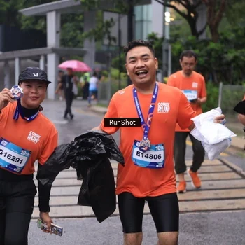 Runner Photo 7932668