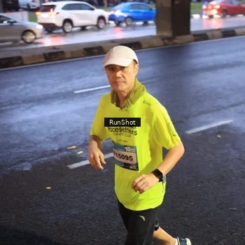 Runner Photo 7932674