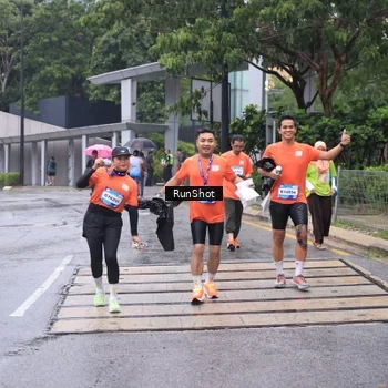 Runner Photo 7932681
