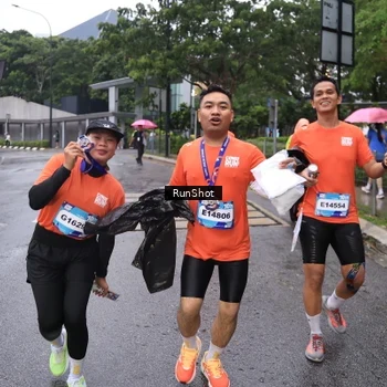 Runner Photo 7932682