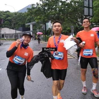 Runner Photo 7932683