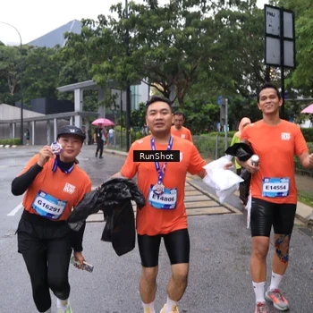 Runner Photo 7932694
