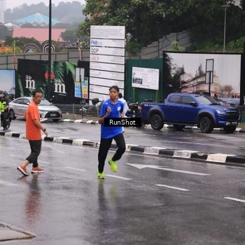 Runner Photo 7932699