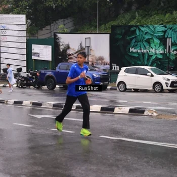 Runner Photo 7932708