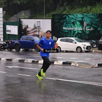 Runner Photo 7932712