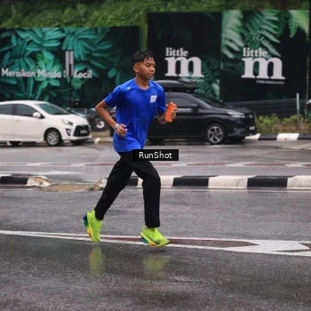 Runner Photo 7932719