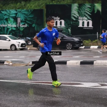 Runner Photo 7932723