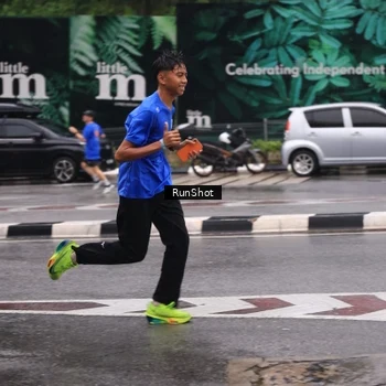 Runner Photo 7932730