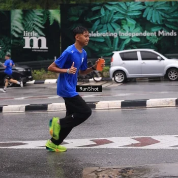 Runner Photo 7932733