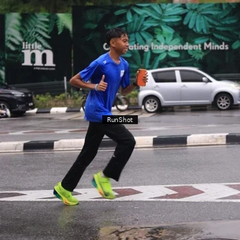 Runner Photo 7932734