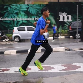 Runner Photo 7932742
