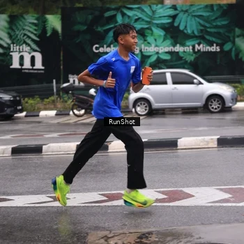 Runner Photo 7932744