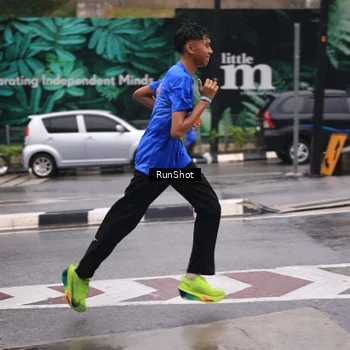 Runner Photo 7932747