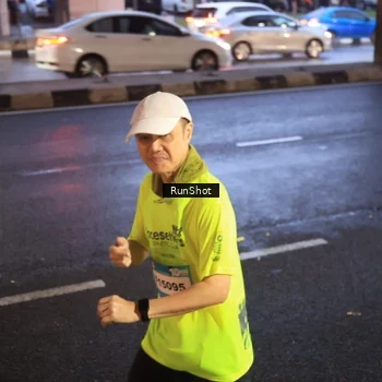 Runner Photo 7932751