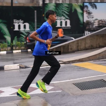 Runner Photo 7932753