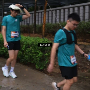 Runner Photo 7932763