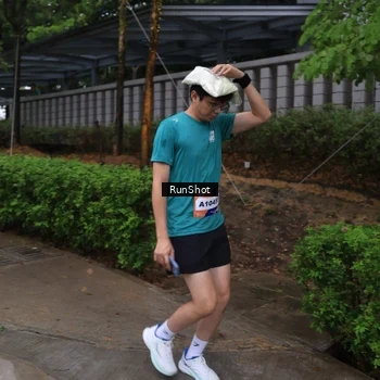Runner Photo 7932772