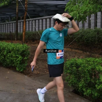 Runner Photo 7932775